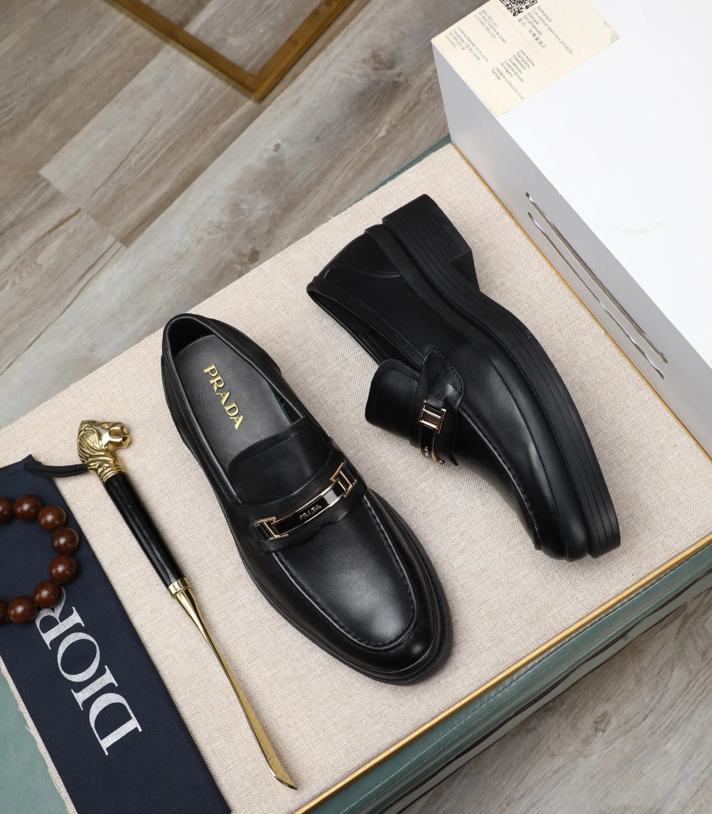 Men's men's shoes 💰540 (water-dyed cow leather) 📛📛PRADA high-end counter's latest formal business leather shoes 👔original and highest quality! Imported from Italy 🇮🇹 first-layer calfskin fabric ➕ cowhide lining Original outsole Formal size: 38➖44 (45 customized)
